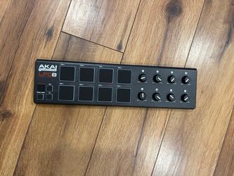 Akai LPD8