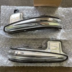 Tacoma Mirror Turn Signal