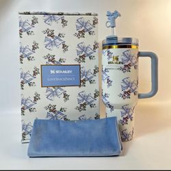 Floral Gift Set – Tumbler, Notebook & Pouch (New)