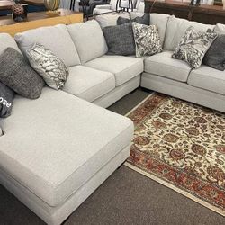White 4 Piece Sectional Chaise 