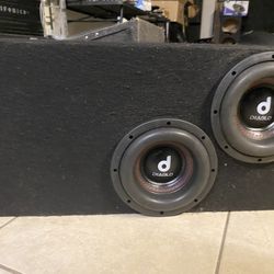 Speakers In Ported Box 