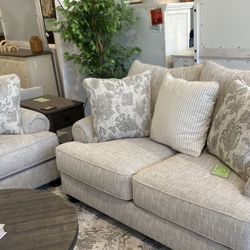 Sofa,Loveseat,Oversized Chair 