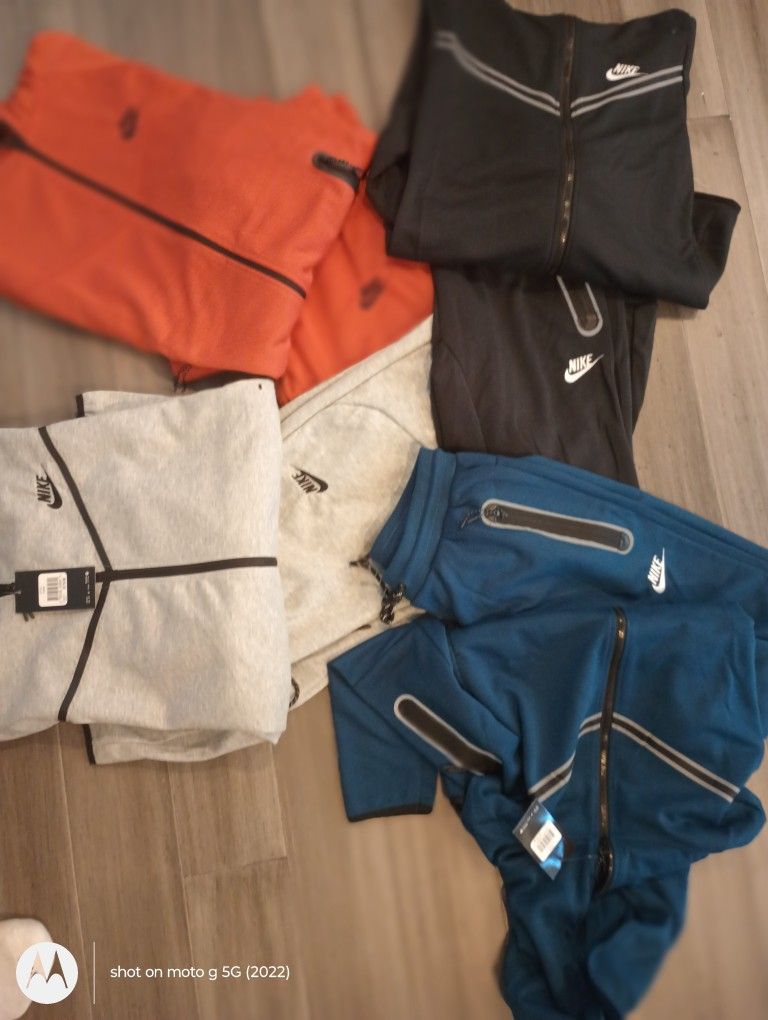 Nike Tech black Friday sale