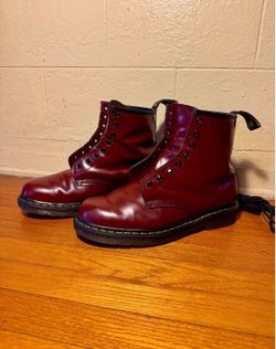 Dr Martens • Doc Martens boots