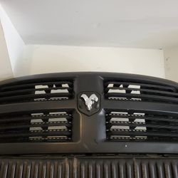 Ram 2018 OEM Grille