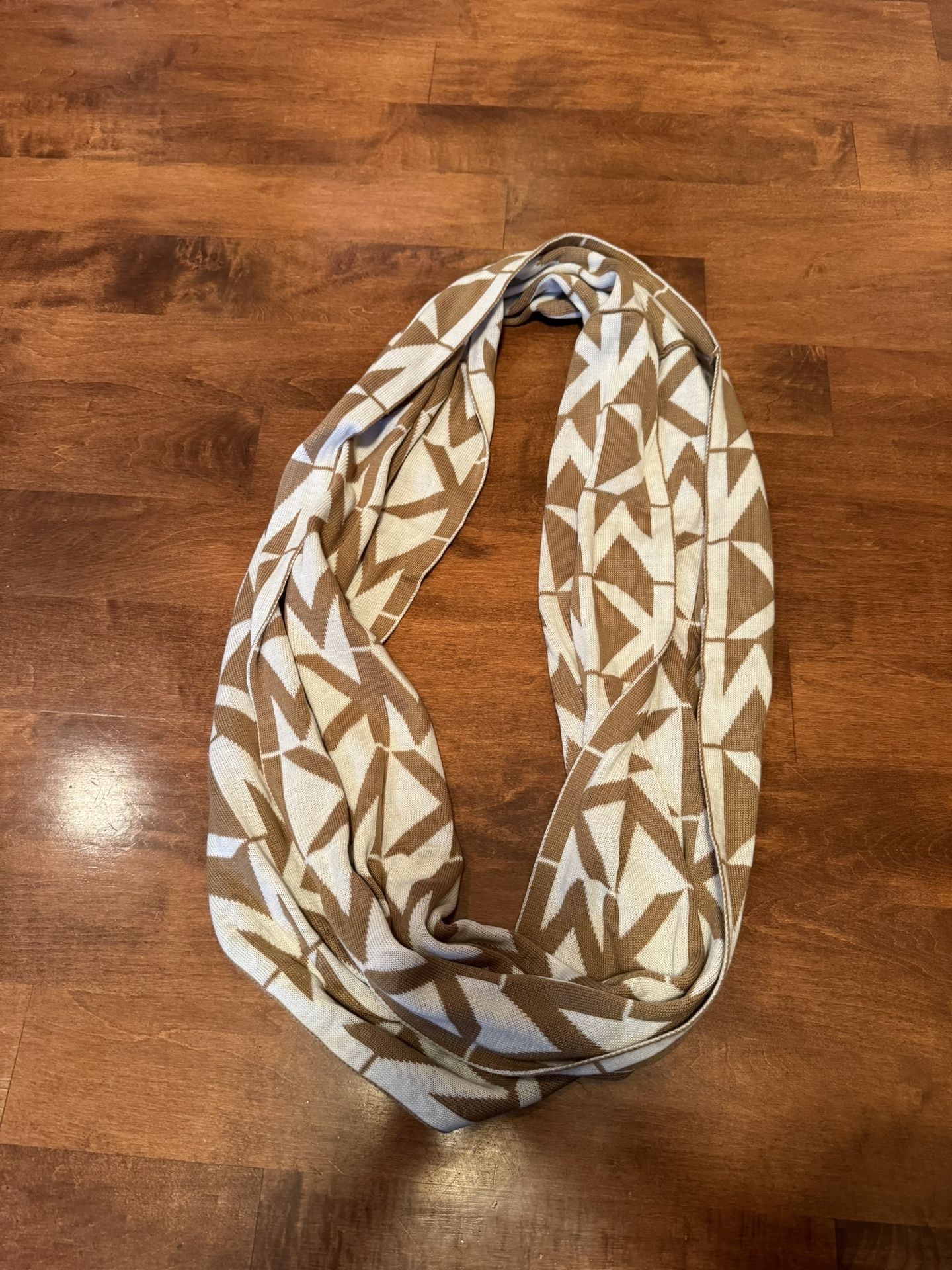 Woman’s Michael Kors, Infinity Scarf Shipping Available