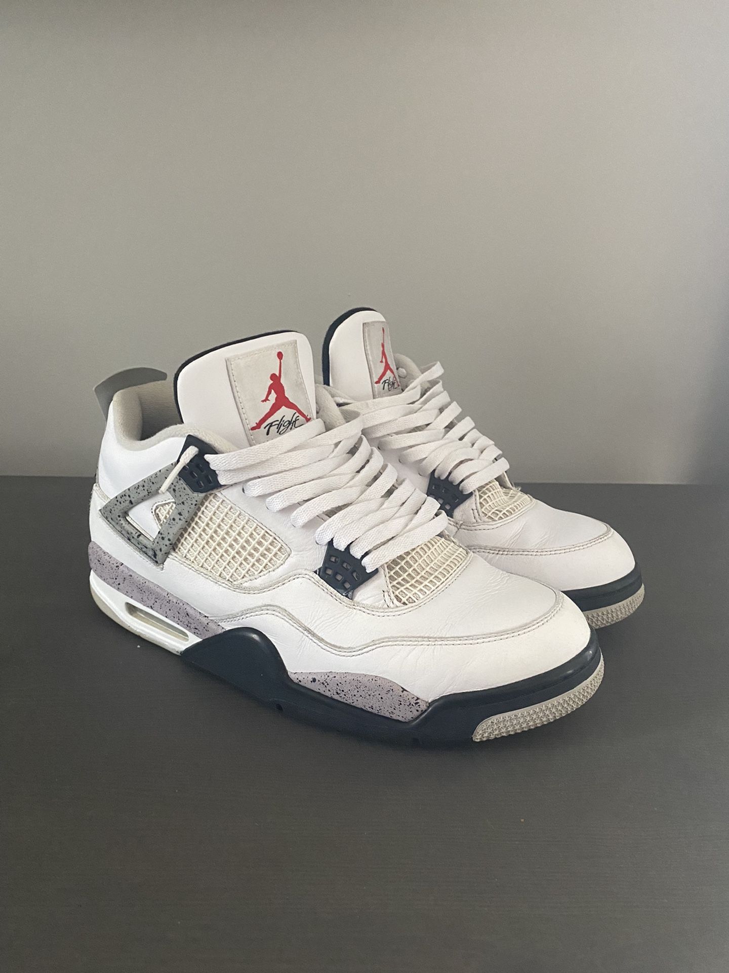 Jordan 4 White Cement