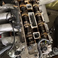10 Mazda CX-7  Cylinder Head  