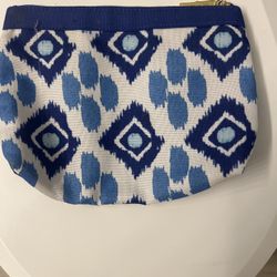 Estée Lauder Cosmetic Pouch