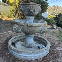 Lion Head Fountain 
