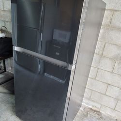 Samsung Apartment Refrigerator 