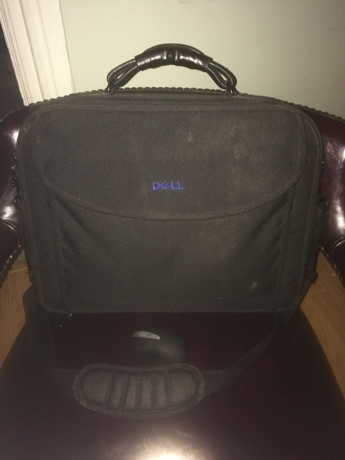 Dell Laptop Case with wireless mouse
