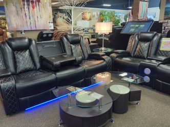 COUCH AND LOVESEAT SET RECLINING