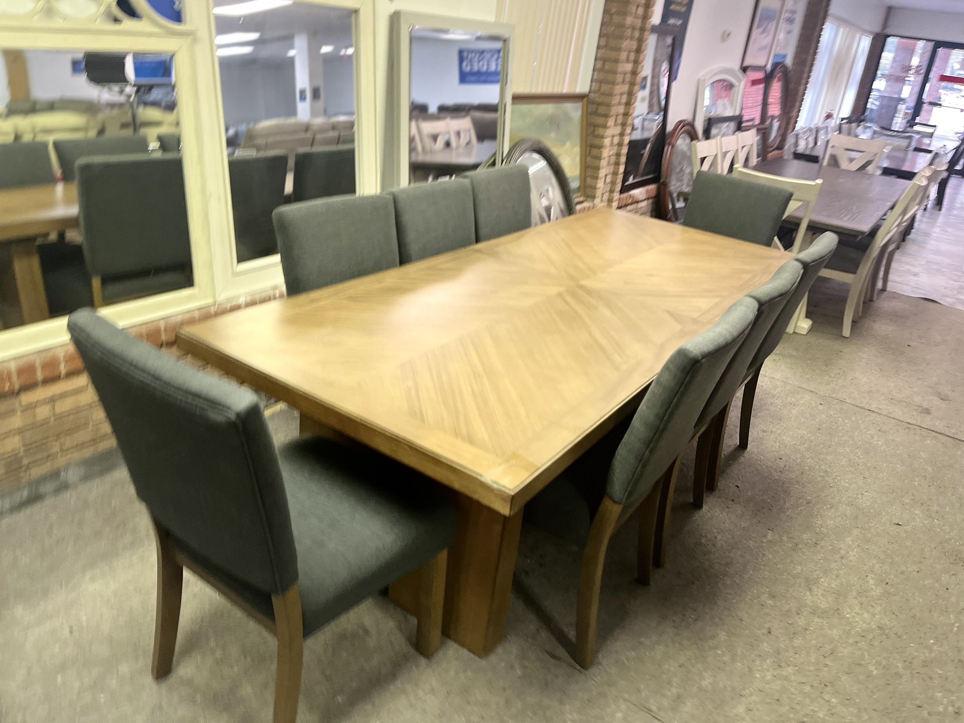 Wooden Table With 8 Chairs 