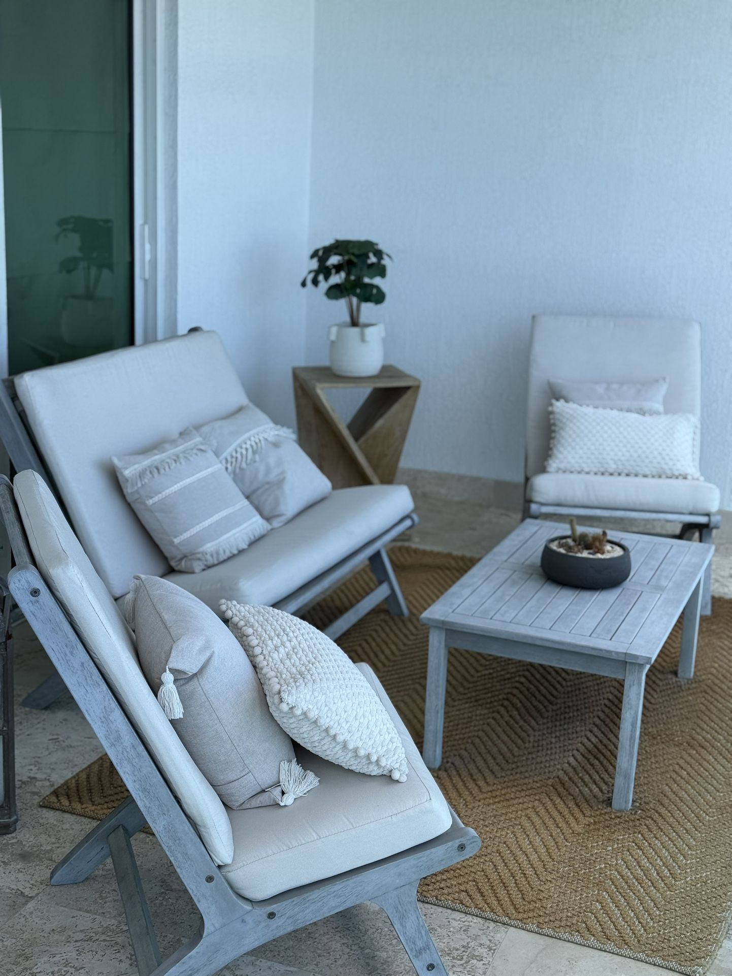 Safavieh 4 Piece Outdoor Patio Furniture Set