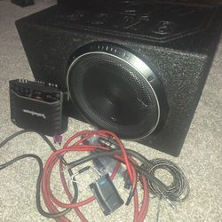 R2 500x1 Rockford amp with a Q bomb p3 12in sub