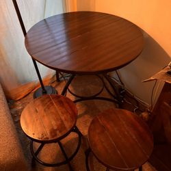 Rustic Pup Table With 3 Pub Stools ** Pick Up Only**