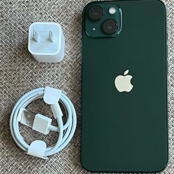 iPhone 13 , Unlocked  for all Company Carrier ,  Excellent Condition Like New 