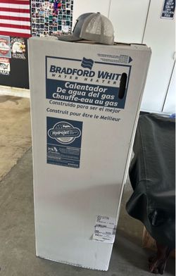 Bradford White 30 gallon water heater