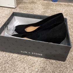 black high heels size 8 medium 