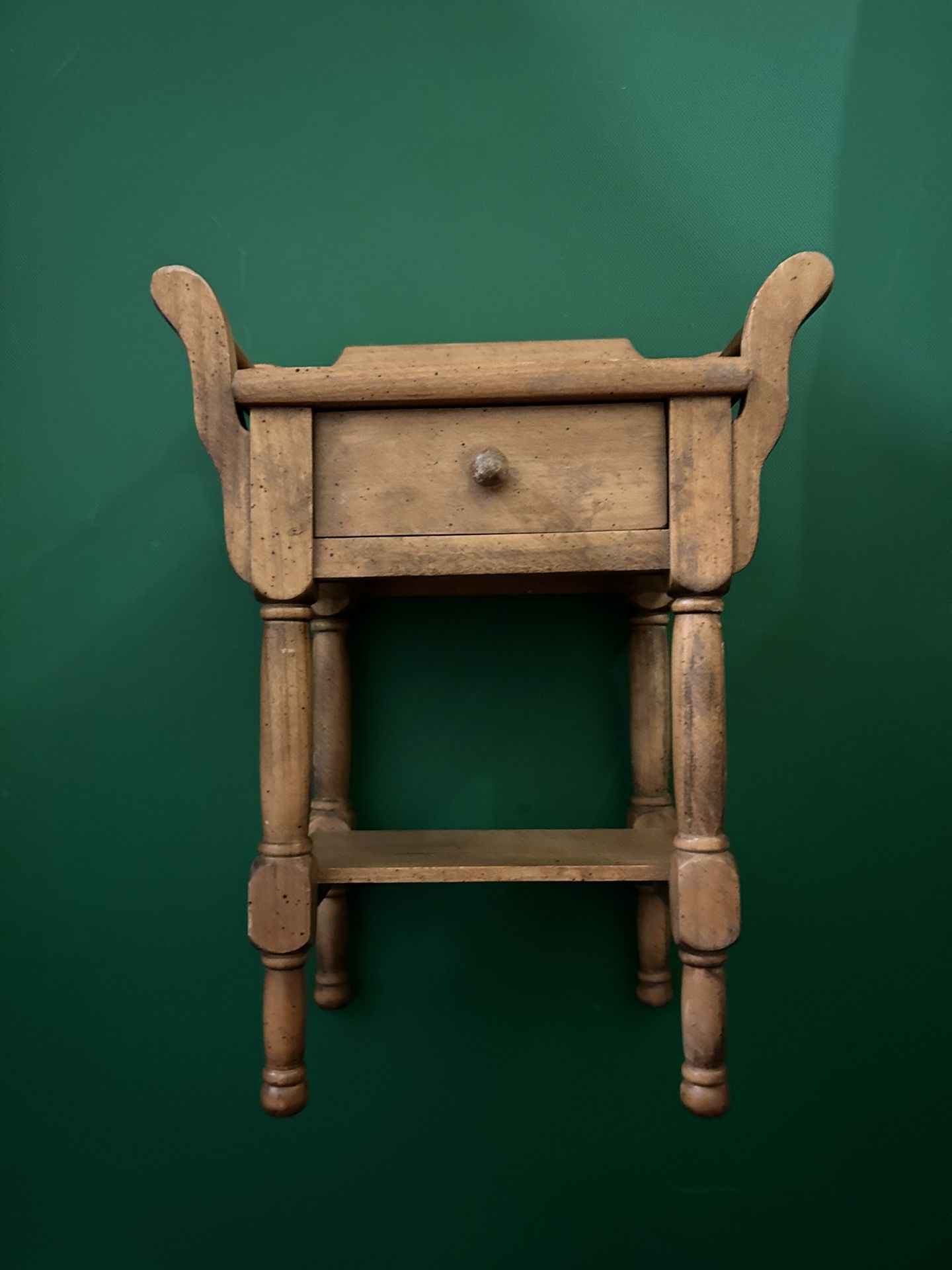 American girl/Pleasant Company Addy Washstand