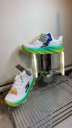 SKECHERS HYPER BURST