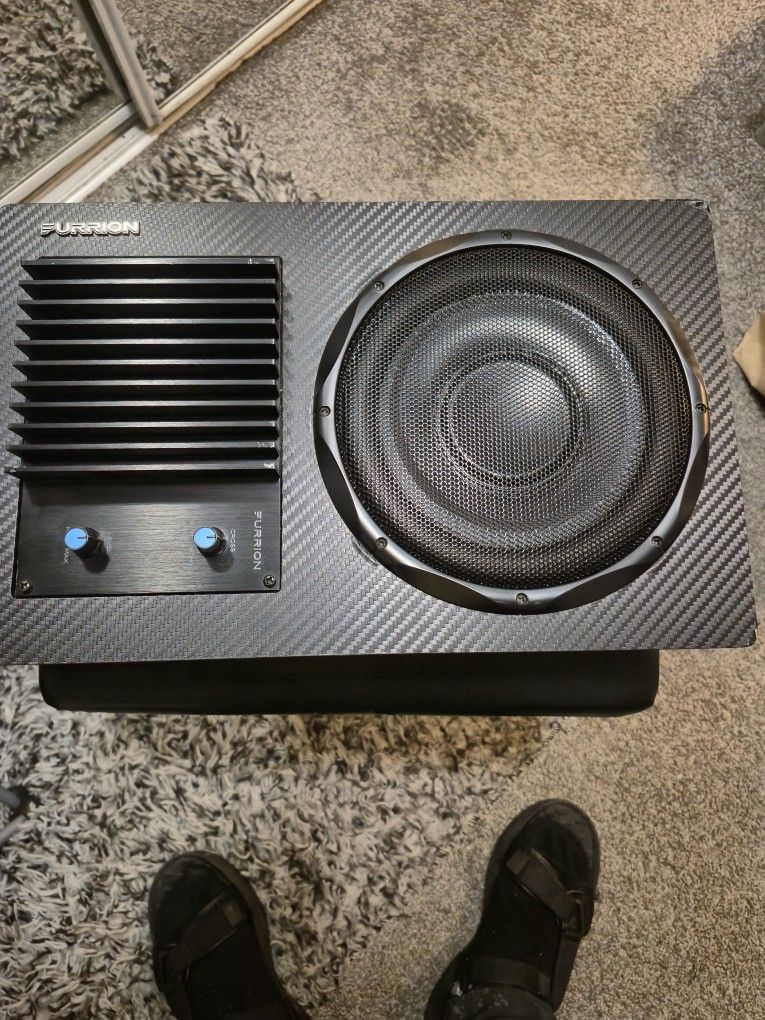 UNDER SEAT SUBWOOFER
