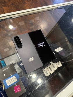 Samsung Z Fold 7 256gb AT&T/CRICKET