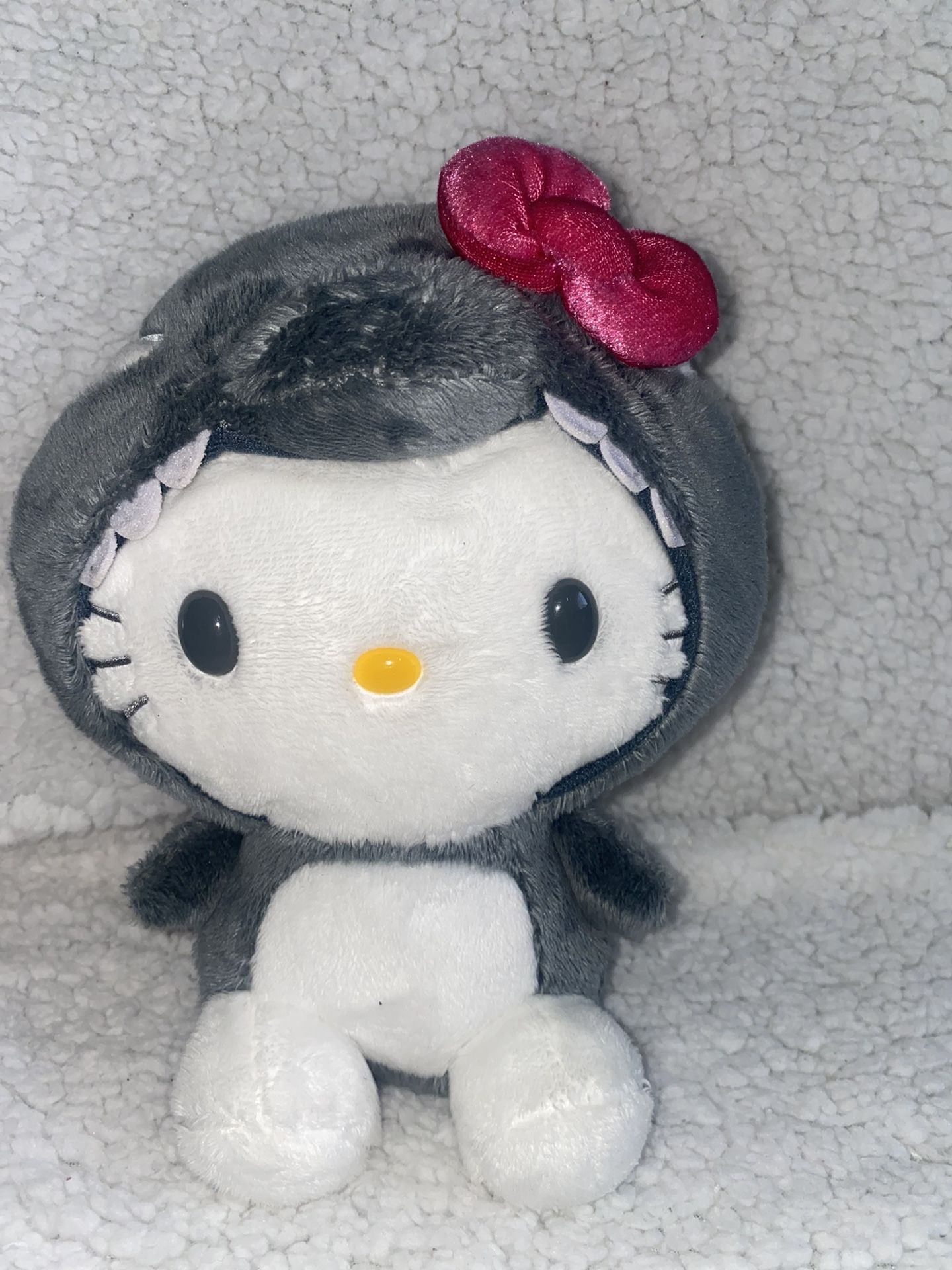 Hello Kitty Baby Shark. By Sanrio.
