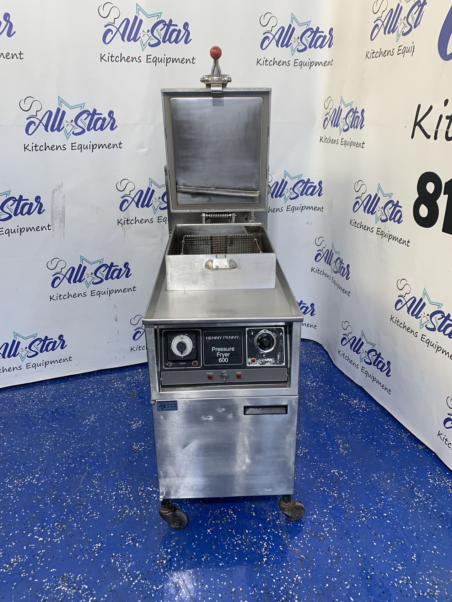 Henny Penny Pressure Fryer 43lbs