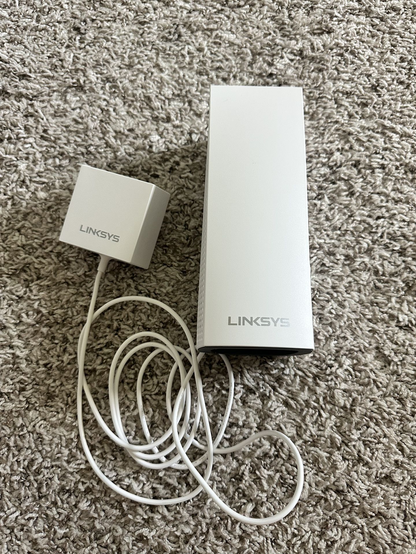 Linksys - Velop AC200 Tri-Band Mesh WiFi Router - White
