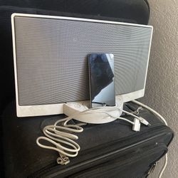 Speaker and iPod With Full Charger