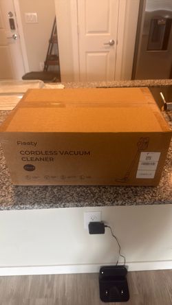 Cordless vacuum