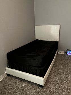 Twin bed + bed frame