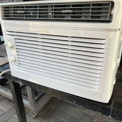 Midea 5,000 BTU Room Window Air Conditioner