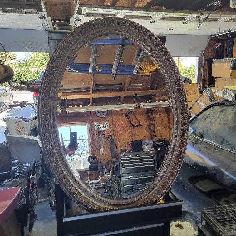 Older Style Oval Decorative Mirror 