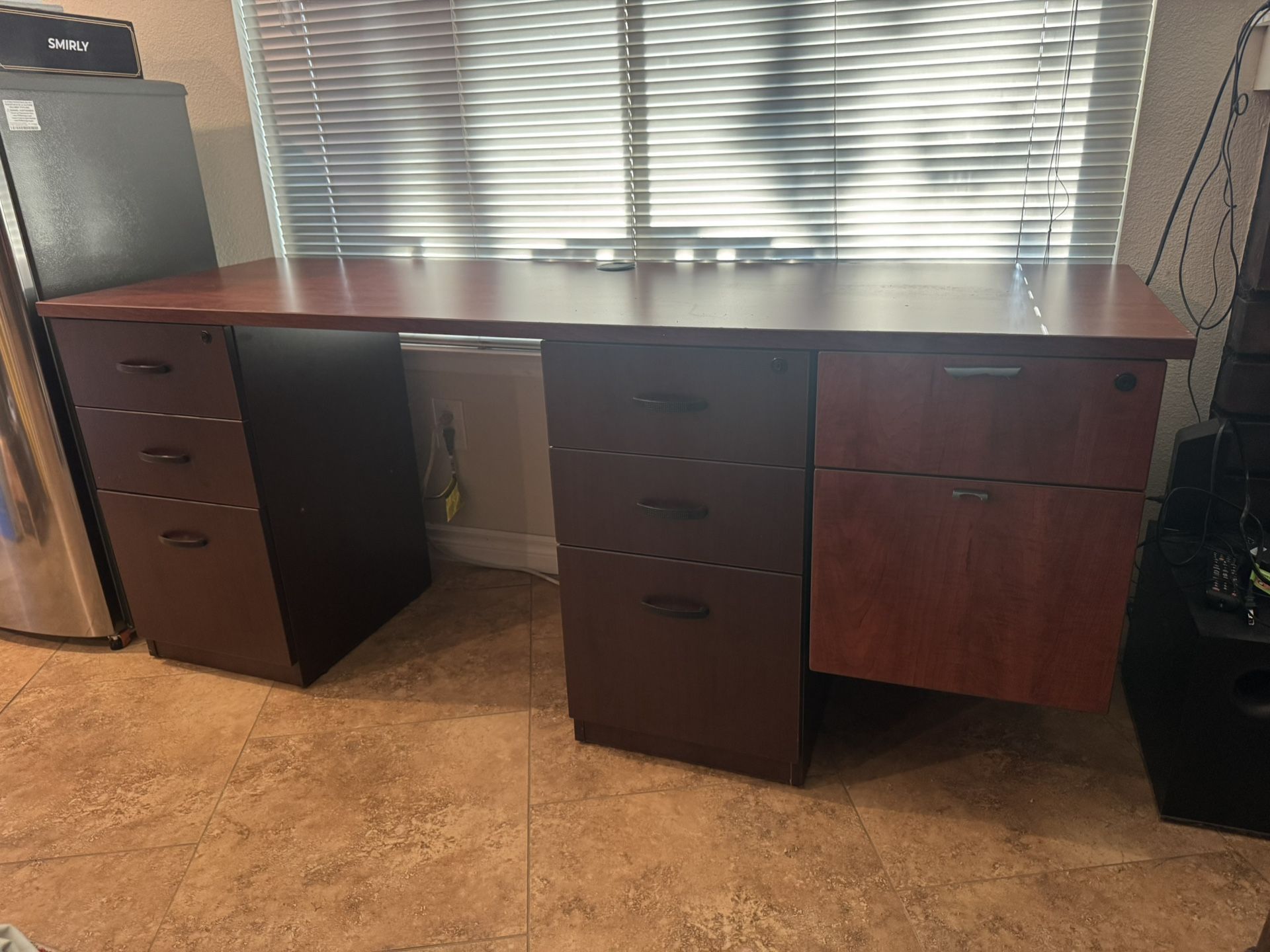 Office Desk