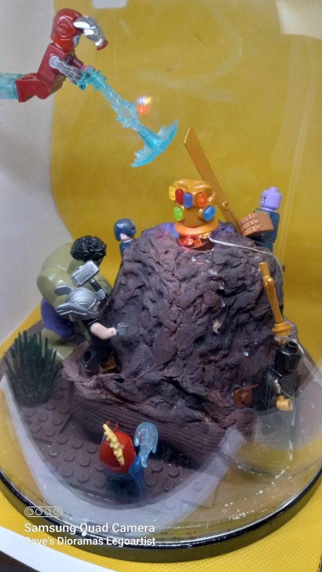 Lego AVENGERS END GAME DIORAMA