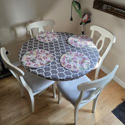 Round Dining Table With 4 Chairs 