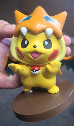 Poncho Pikachu