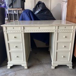 ANTIQUE DESK