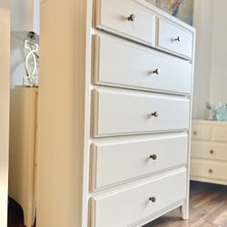 Beautiful Refinished Chest Of Drawers