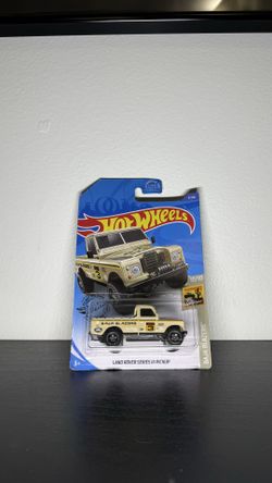 2017 Hot Wheels Land Rover Series 3 Pick Up Truck 3 / 250 Baja Blazers