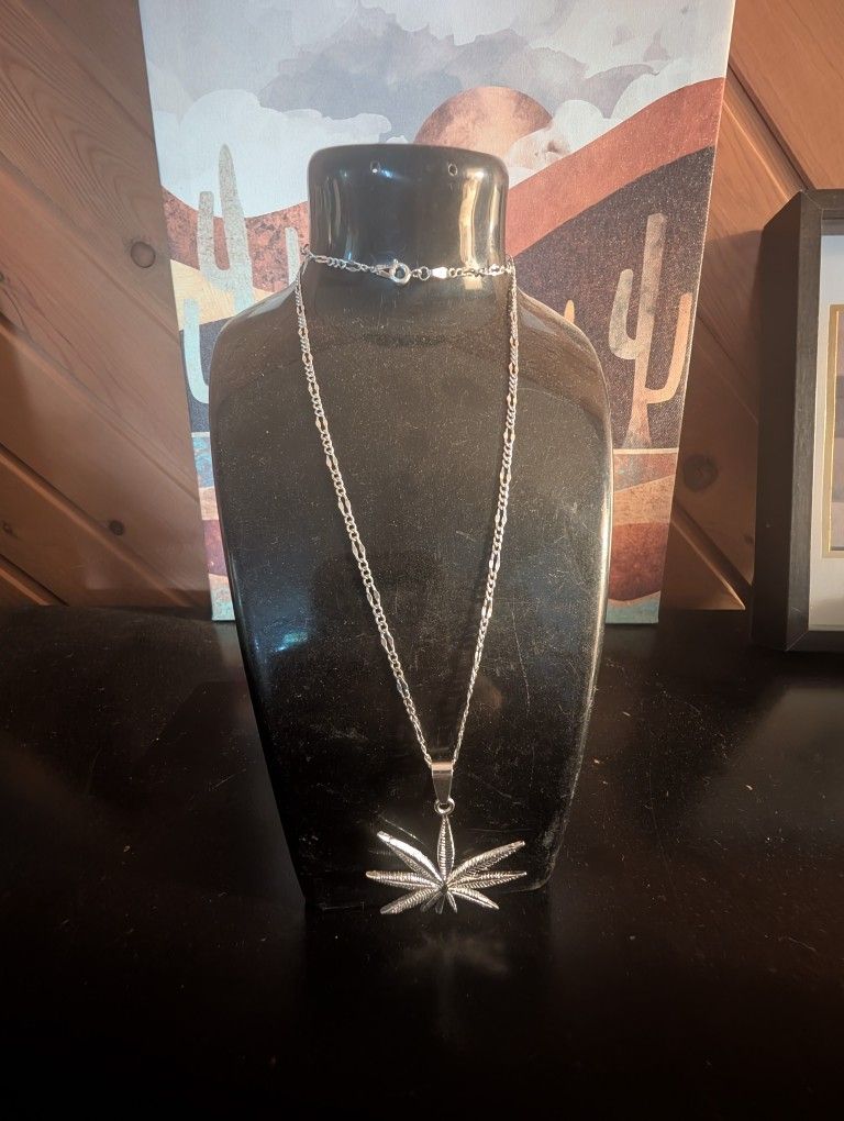Silver .925 Pendant With Chain
