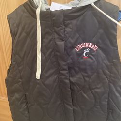 Women’s UC Hoodie Vest