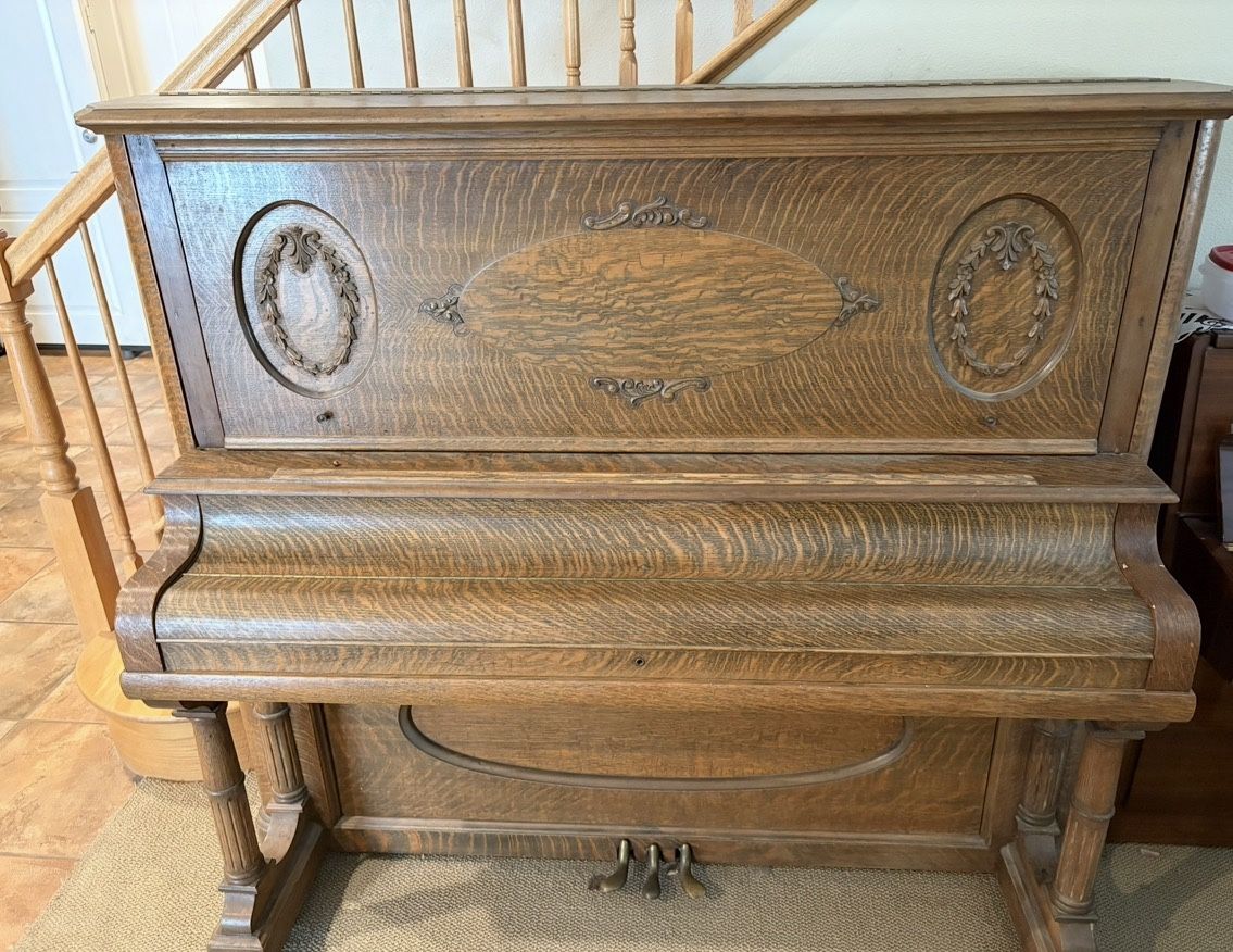 1907 BH Janssen Piano 