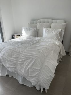 Luxury Duvet Insert And Duvet Cover From Pottery Barn