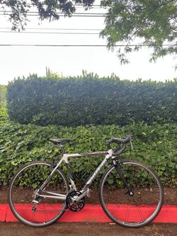Trek 5000 Carbon Road Bike – 50cm Frame - Lightweight Bicycle
