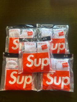 Supreme socks