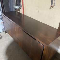 Dillingham Mid Century Modern Dresser 6 Drawer Walnut Vintage